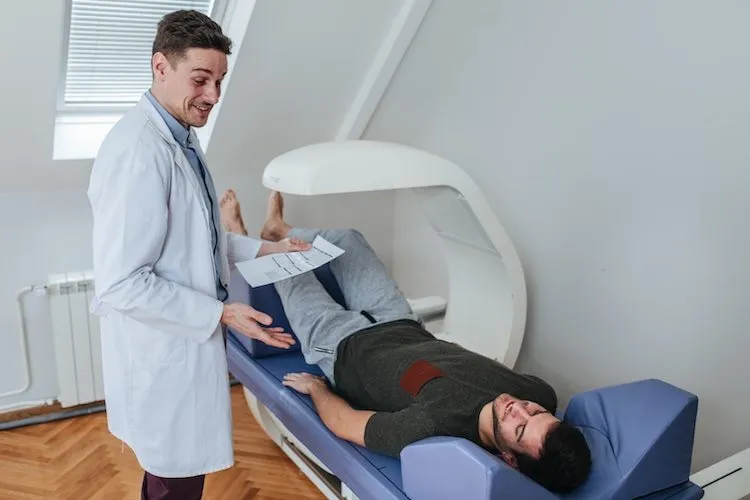 سنجش تراکم استخوان با DEXA